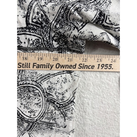 Chicos Lot of 3 Tops Blazer Size 2 Travelers Animal Print Abstract Button Down - Picture 10 of 16